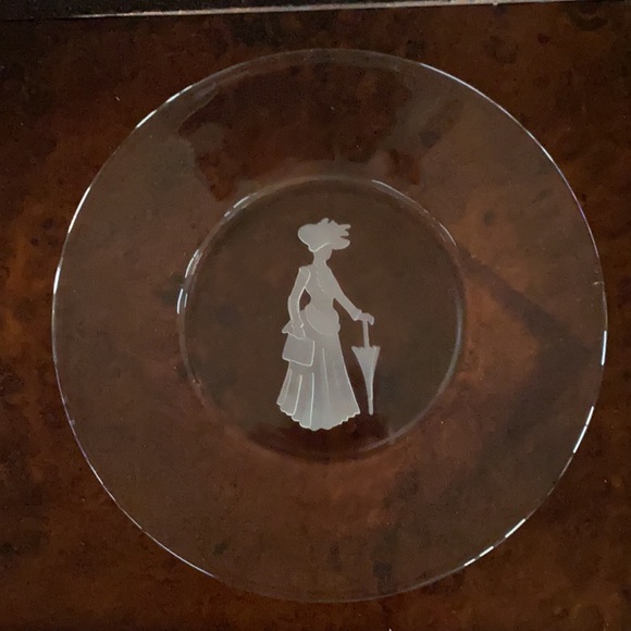 Avon Vintage ‘Avon Lady’ Representatives Gift Limited Edition 1971 - Picture 1 of 8